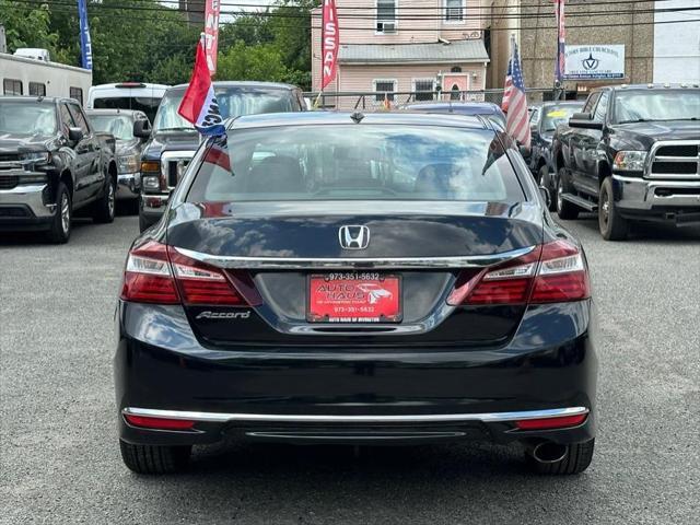Photo of 2017 Crystal Black Pearl Honda Accord