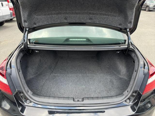 Photo of 2017 Crystal Black Pearl Honda Accord