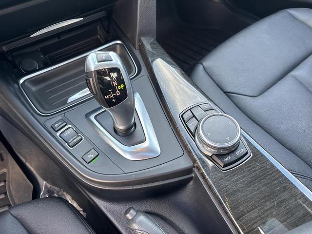 Photo of 2015 Mineral White Metallic BMW 335