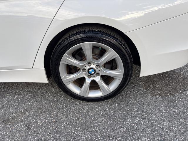 Photo of 2015 Mineral White Metallic BMW 335