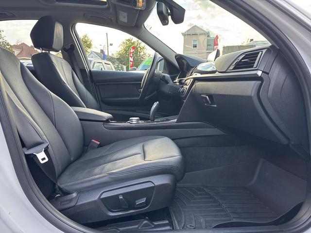 Photo of 2015 Mineral White Metallic BMW 335