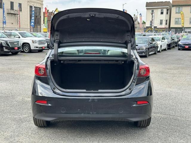 Photo of 2017 Jet Black Mica Mazda Mazda3