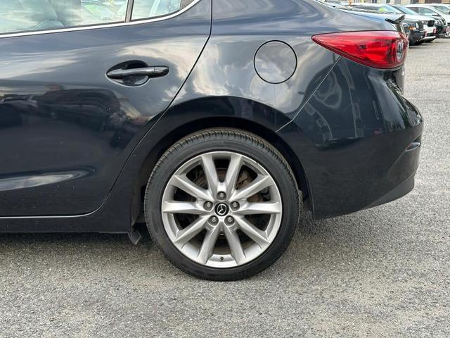 Photo of 2017 Jet Black Mica Mazda Mazda3