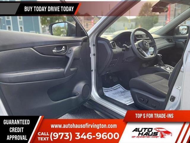 Photo of 2019 Brilliant Silver Metallic Nissan Rogue