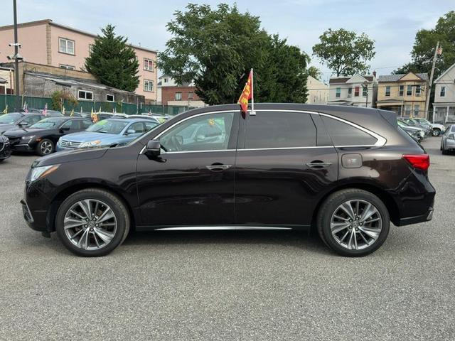 Photo of 2017 Crystal Black Pearl Acura MDX