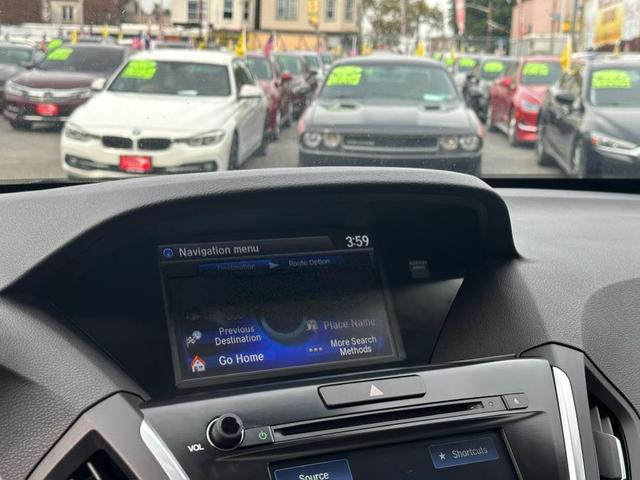 Photo of 2017 Crystal Black Pearl Acura MDX