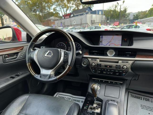 Photo of 2013 Matador Red Mica Lexus ES 350