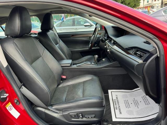 Photo of 2013 Matador Red Mica Lexus ES 350