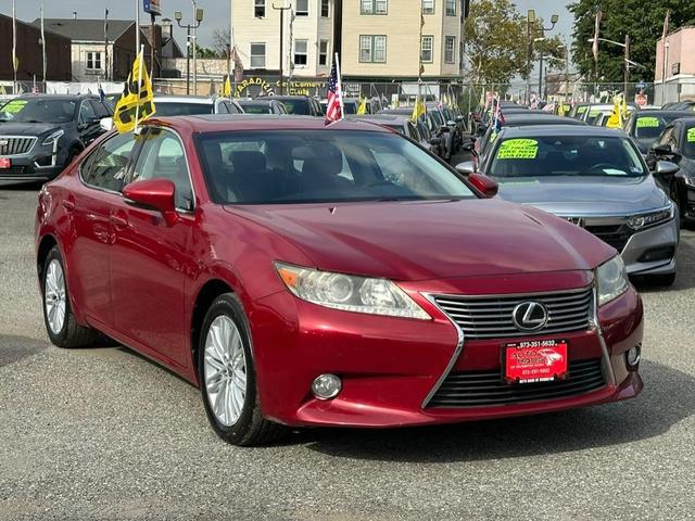 Photo of 2013 Matador Red Mica Lexus ES 350
