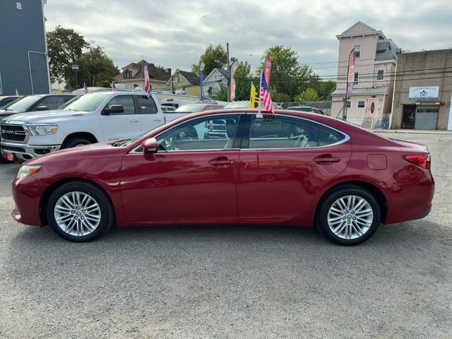 Photo of 2013 Matador Red Mica Lexus ES 350