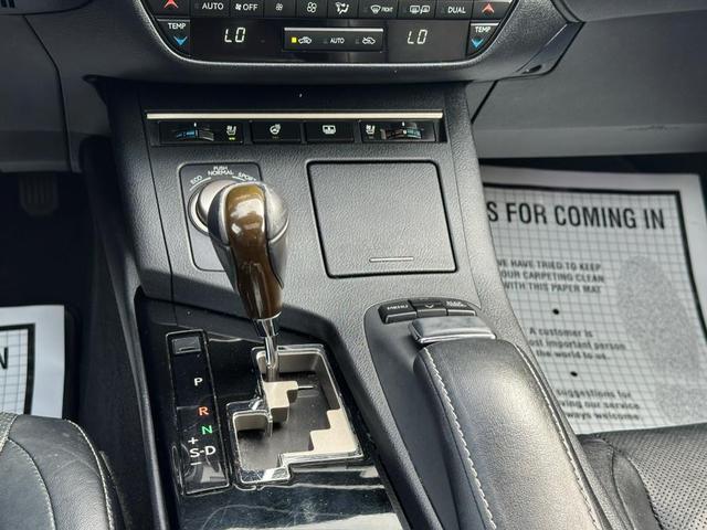 Photo of 2013 Matador Red Mica Lexus ES 350