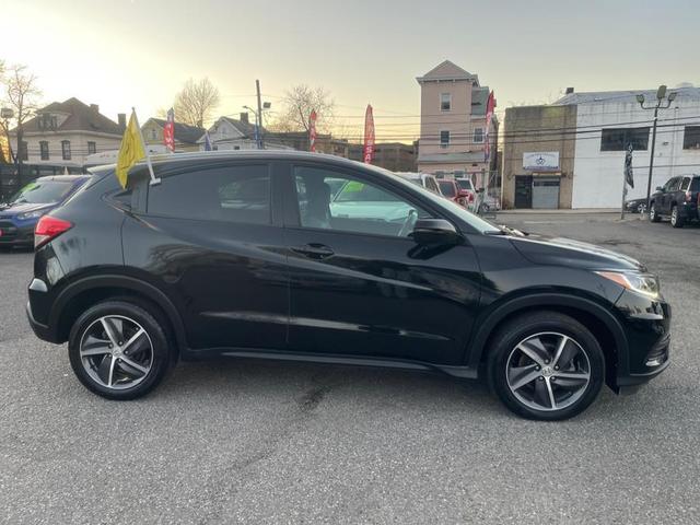 Photo of 2021 Crystal Black Pearl Honda HR-V