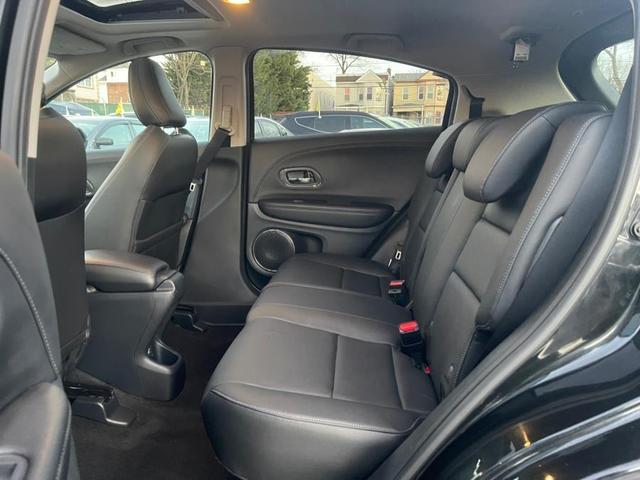 Photo of 2021 Crystal Black Pearl Honda HR-V