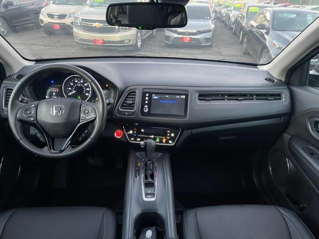 Photo of 2021 Crystal Black Pearl Honda HR-V