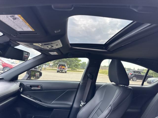 Photo of 2023  Lexus IS 500