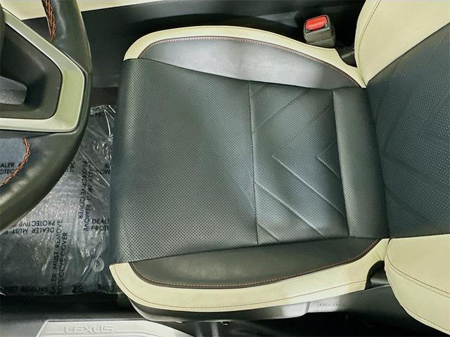 Photo of 2022 Eminent White Pearl Lexus NX 350h