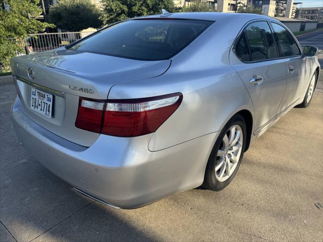 Photo of 2008 Mercury Metallic Lexus LS 460