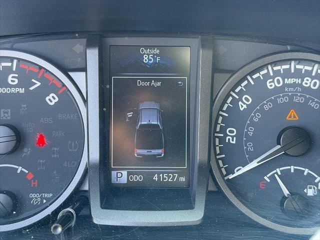 Photo of 2023 Orange Toyota Tacoma