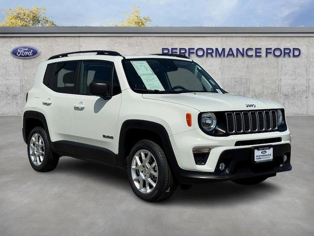 Photo of 2022 Alpine White Clearcoat Jeep Renegade