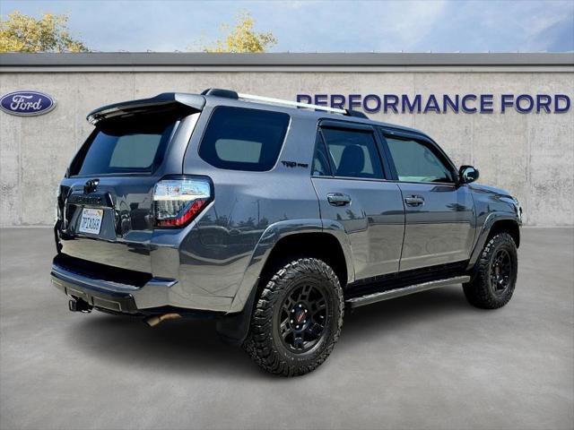 Photo of 2016 Magnetic Gray Metallic Toyota 4Runner