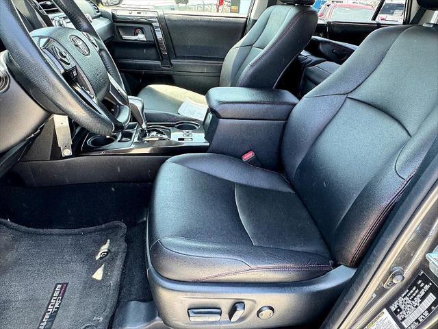 Photo of 2016 Magnetic Gray Metallic Toyota 4Runner