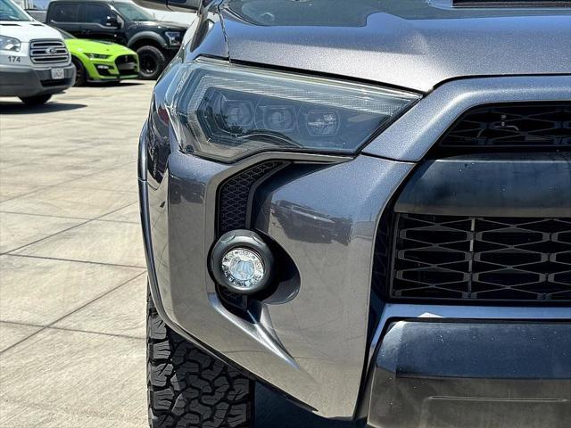 Photo of 2016 Magnetic Gray Metallic Toyota 4Runner