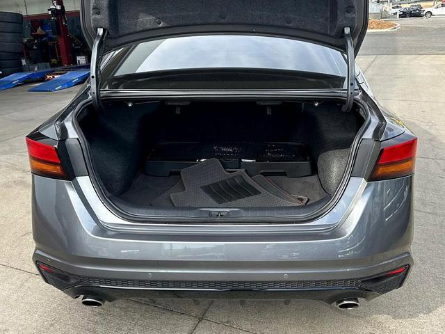 Photo of 2024 Gun Metallic Nissan Altima