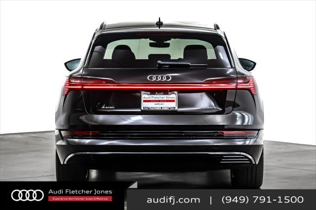 Photo of 2022 Mythos Black Metallic Audi e-tron