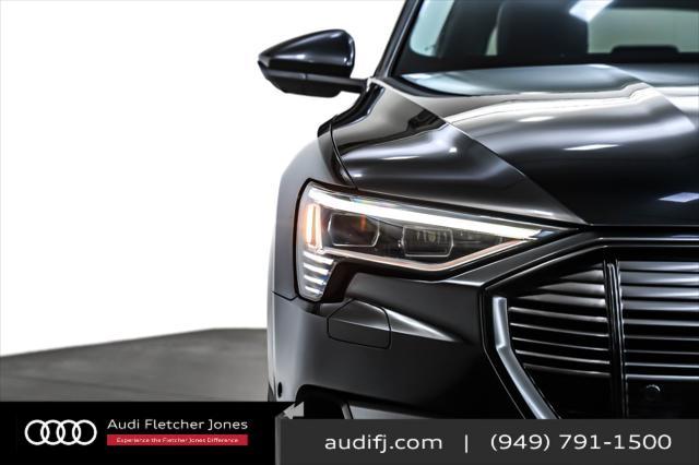 Photo of 2022 Mythos Black Metallic Audi e-tron