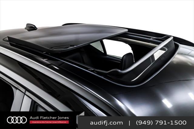 Photo of 2025 Onyx Black Metallic Volvo XC40