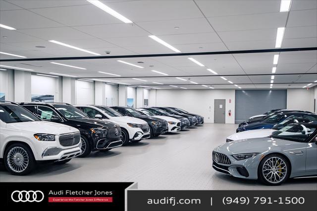 Photo of 2025 Onyx Black Metallic Volvo XC40