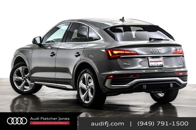 Photo of 2023 Chronos Gray Metallic Audi Q5