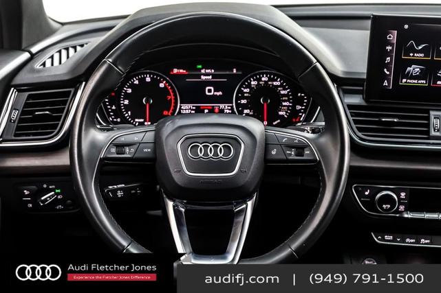 Photo of 2023 Chronos Gray Metallic Audi Q5
