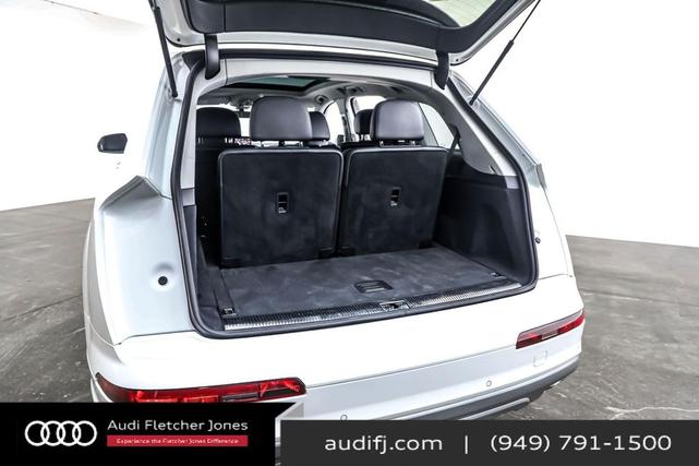 Photo of 2019 Carrara White Audi Q7