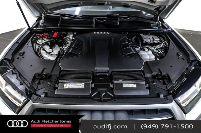 Photo of 2019 Carrara White Audi Q7