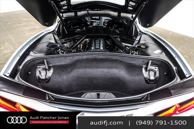 Photo of 2021 Silver Flare Metallic Chevrolet Corvette