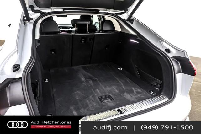 Photo of 2022 Glacier White Metallic Audi e-tron Sportback