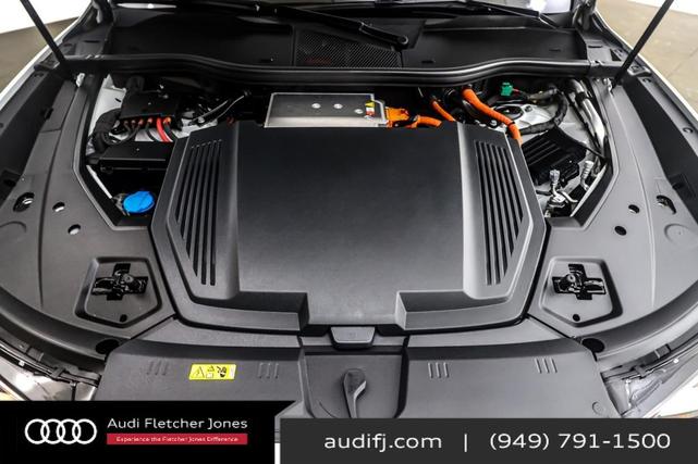 Photo of 2022 Glacier White Metallic Audi e-tron Sportback