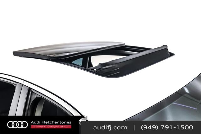 Photo of 2022 Glacier White Metallic Audi e-tron Sportback