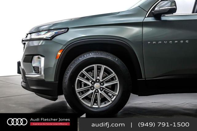 Photo of 2022 Silver Sage Metallic Chevrolet Traverse
