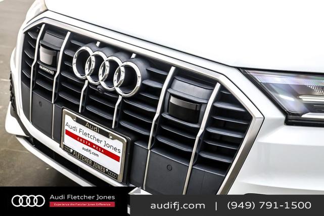 Photo of 2021 Glacier White Metallic Audi Q7