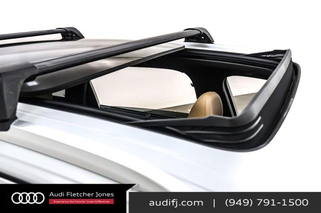 Photo of 2021 Glacier White Metallic Audi Q7