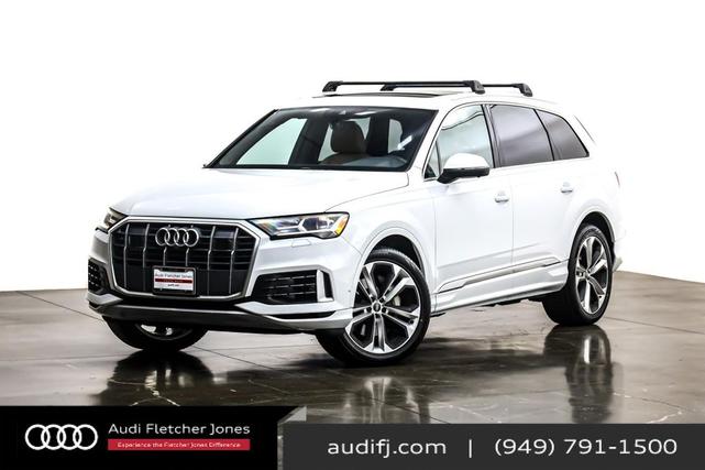 Photo of 2021 Glacier White Metallic Audi Q7