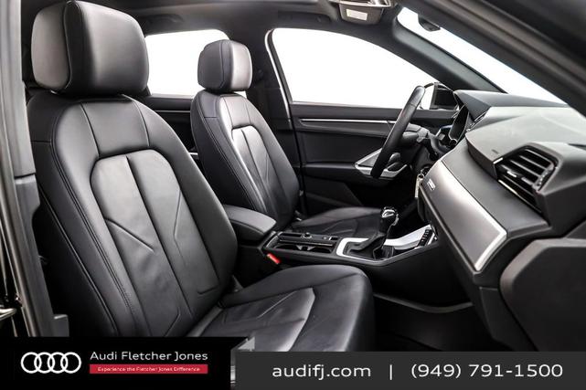 Photo of 2022 Mythos Black Metallic Audi Q3