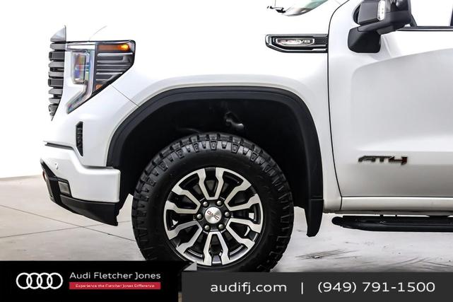 Photo of 2023 Summit White GMC Sierra 1500