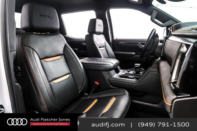 Photo of 2023 Summit White GMC Sierra 1500