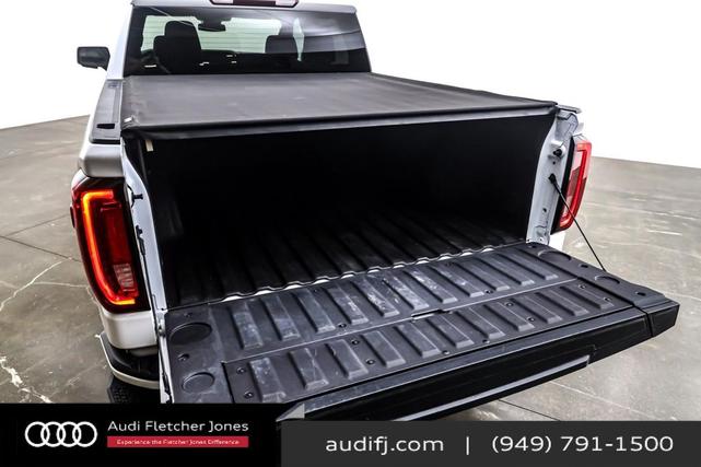 Photo of 2023 Summit White GMC Sierra 1500