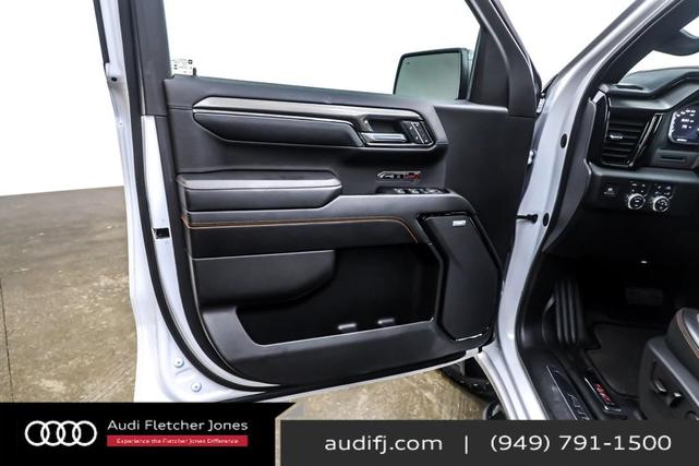Photo of 2023 Summit White GMC Sierra 1500