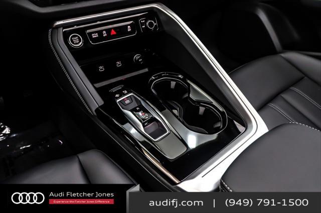 Photo of 2025 Mythos Black Metallic Audi Q5