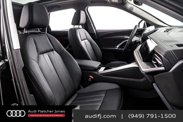 Photo of 2025 Mythos Black Metallic Audi Q5